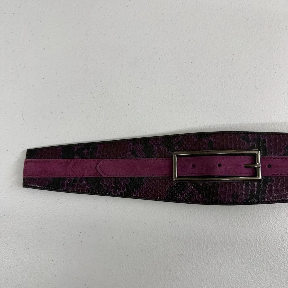 White House Black‎ Market purple buckle stretch genuine leather snakeskin belt M